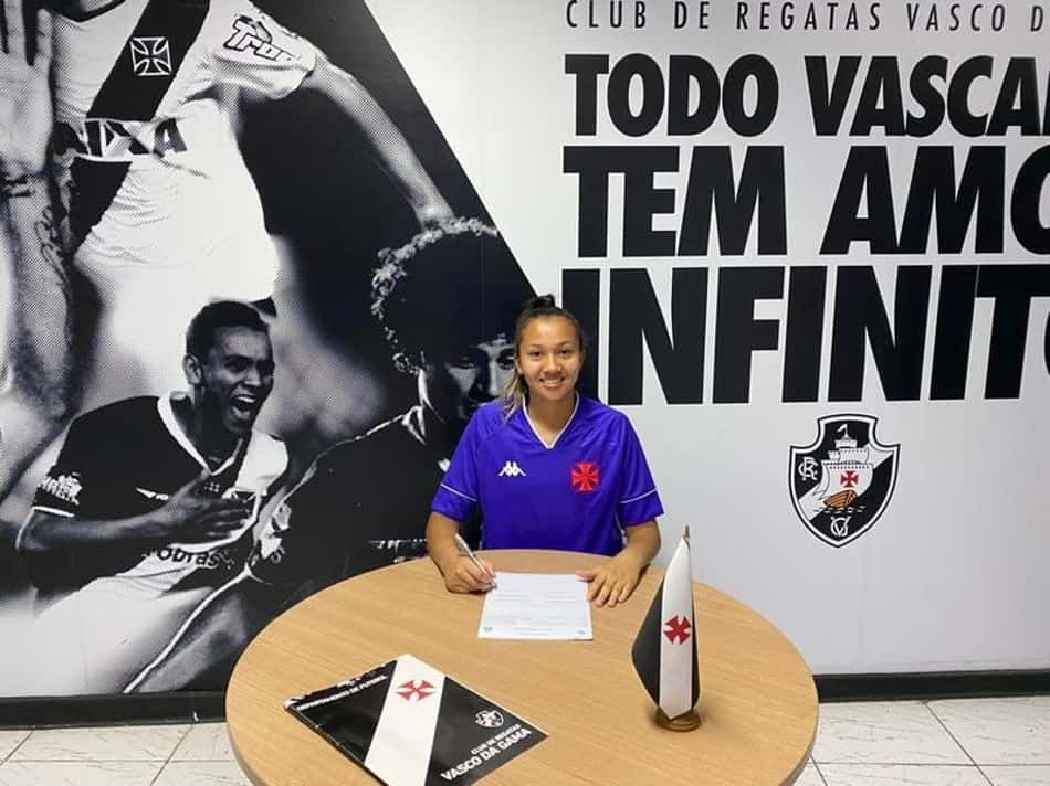 Meninas da Colina: Vasco assina contrato de formação com quatro jogadoras do Futebol Feminino