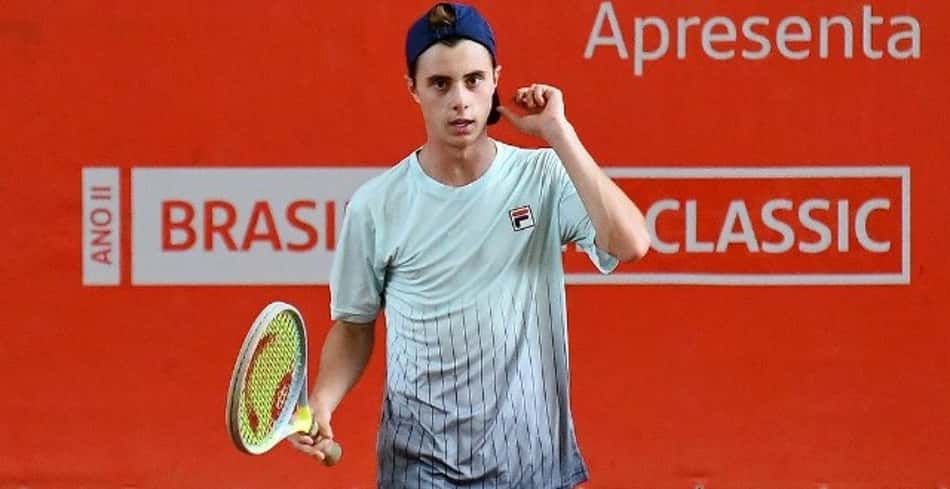 Tosetto fura o quali em Brasília (DF) e tenta o 1º ponto na ATP