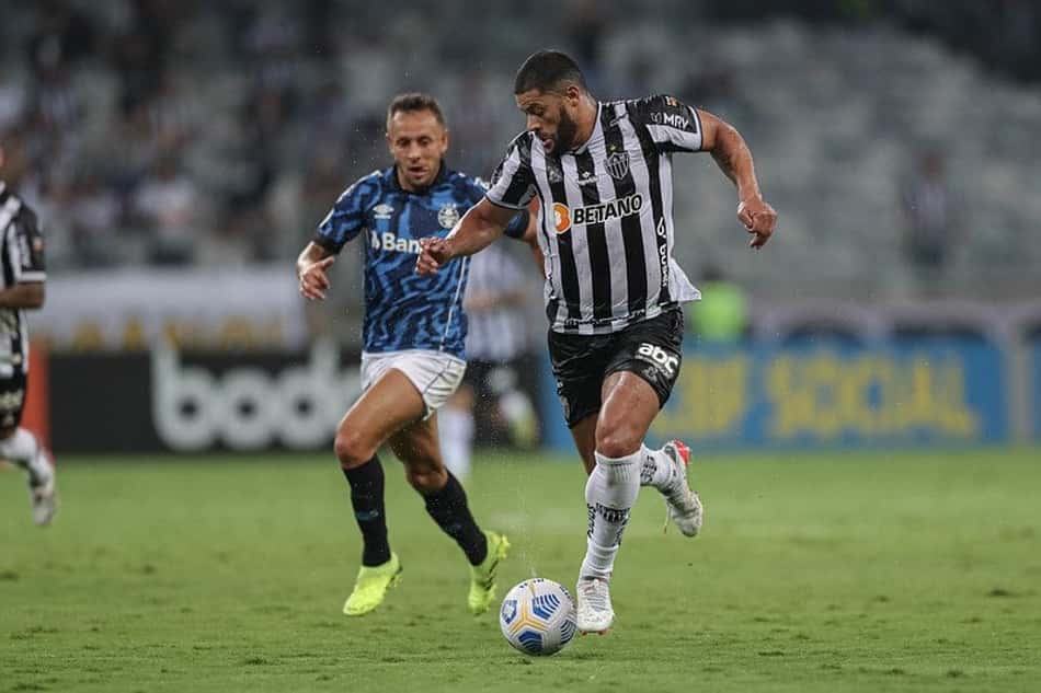 Cuca explica em números como o Atlético-MG poderá ser campeão e revela cansaço após jogo com Grêmio