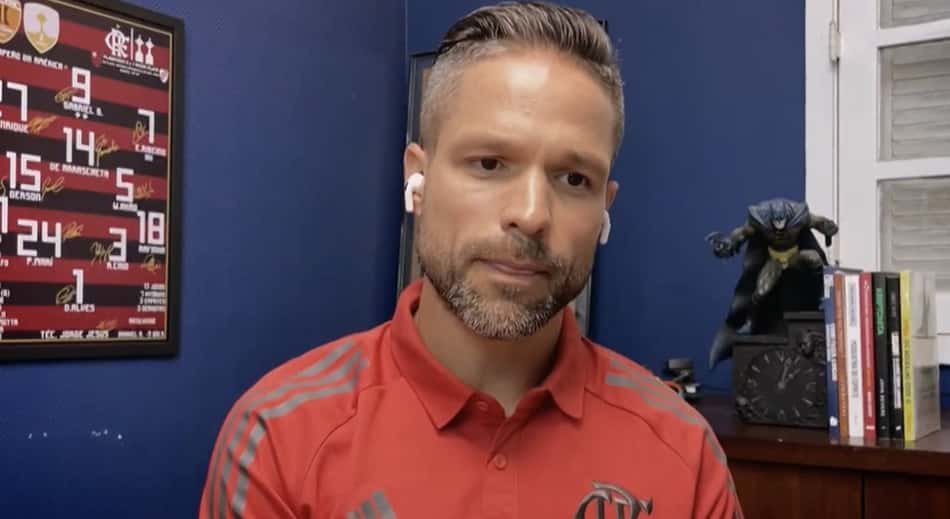 Para Diego Ribas, 'nem sempre a sociedade está pronta para ouvir a opinião do jogador de futebol'
