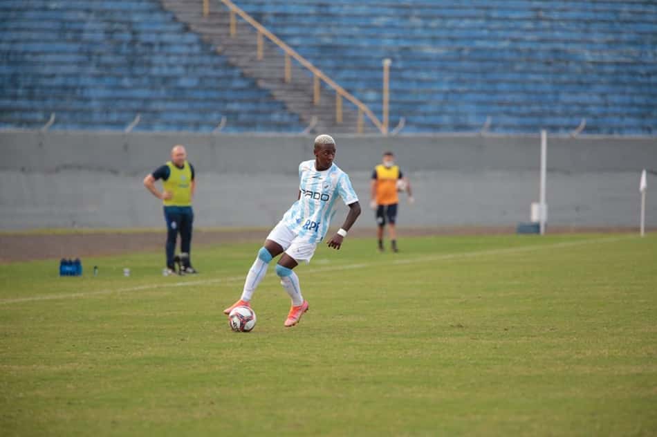 Confiante em recuperação do Londrina, Jhonny Lucas projeta 'decisão' contra o Cruzeiro