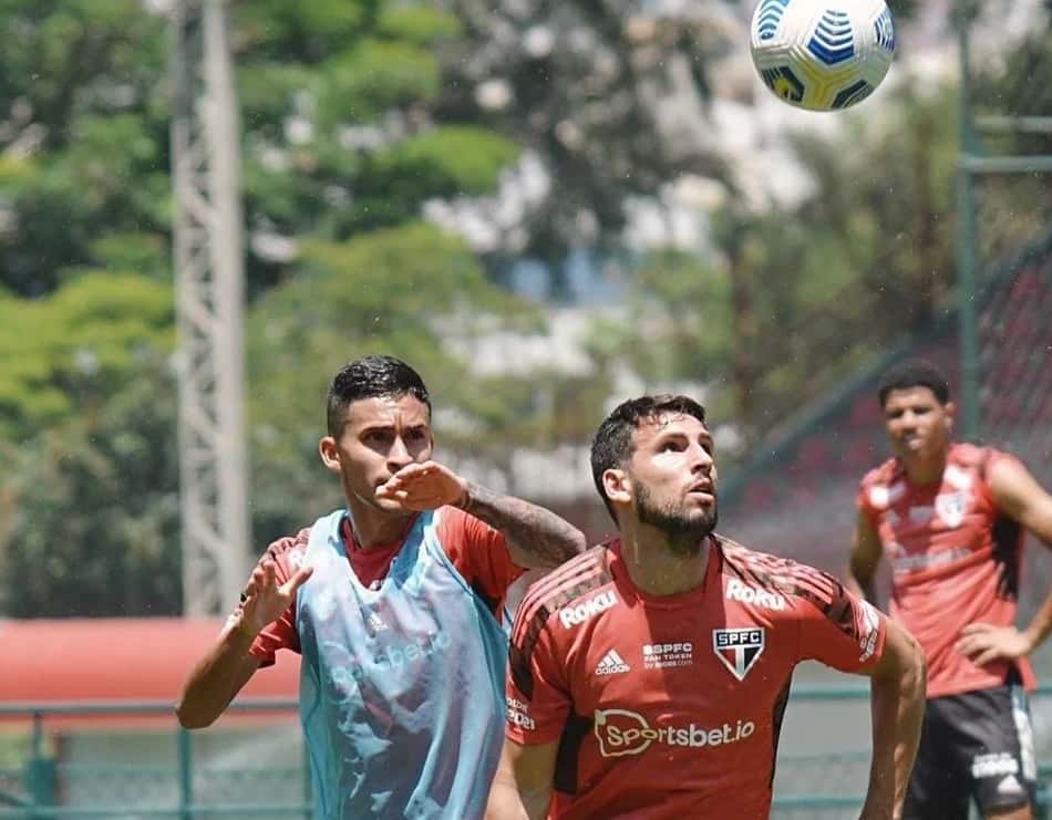 Nestor e Calleri treinam normalmente no São Paulo e devem retornar contra o Bahia