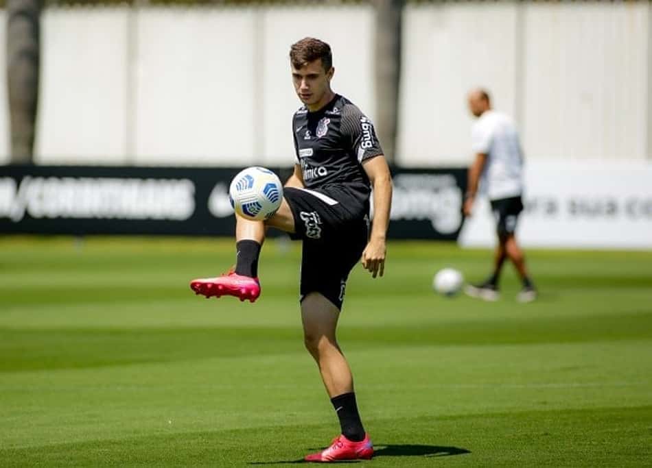 Piton voltar a ficar à disposição, e Corinthians segue preparação para pegar o Fortaleza