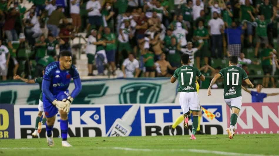 Na web, rivais usam Capitão Nascimento para zoar o Vasco após derrota: 'Não vai subir ninguém'