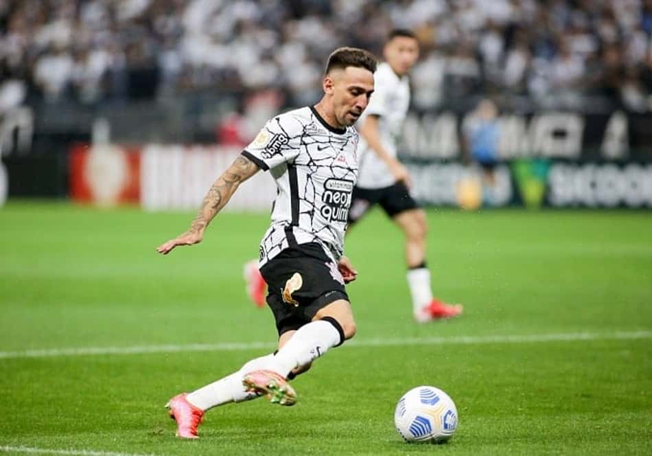 Maiores dribladores do Corinthians em 2021 terão que brigar por posição em 2022; entenda