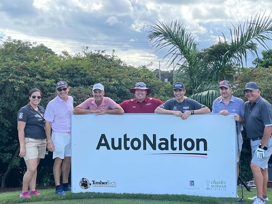 Papo com Helio Castroneves: 'Com a Auto Nation na luta contra o câncer'