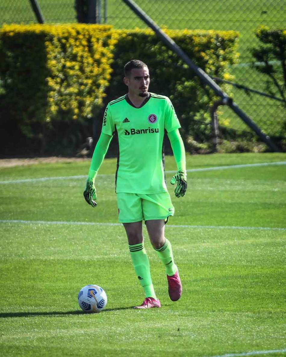 Há 11 anos no Internacional, goleiro Anthoni quer foco total na semifinal do Brasileiro Sub-20 contra o Atlético-MG
