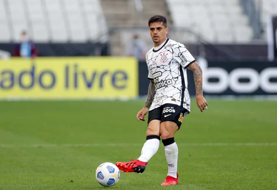 LANCE! Rápido: Corinthians pode perder Fagner, Barcelona quer o palmeirense Endrick e mais!