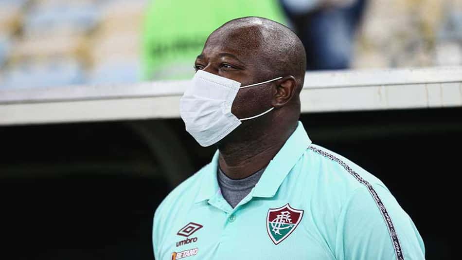 Após vitória, Marcão responde críticas recebidas no comando do Fluminense