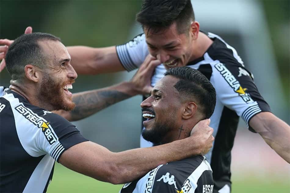 Botafogo alcança sua maior goleada sobre o Vasco em jogos em São Januário na história do confronto