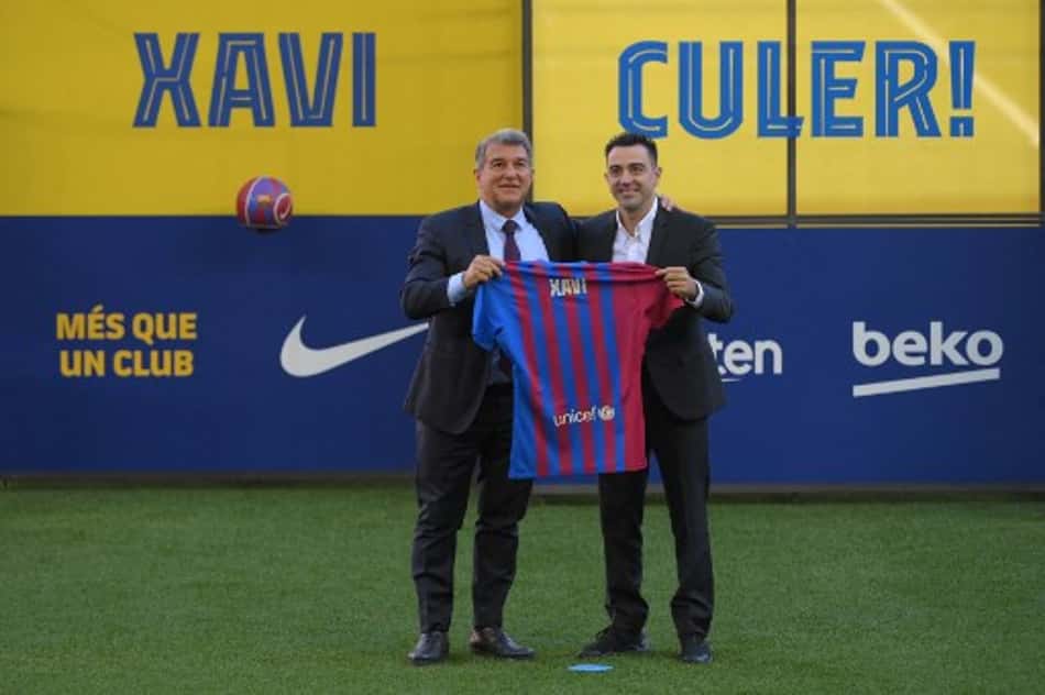 Confira o vídeo do anúncio do retorno de Xavi ao Barcelona!