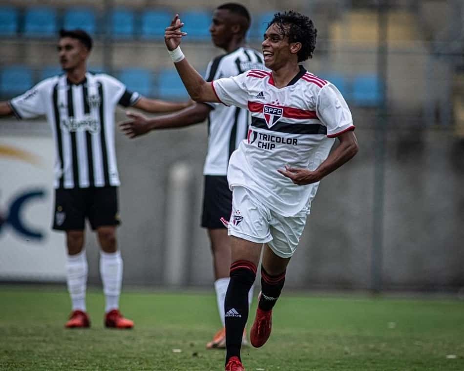 Destaque do São Paulo, Luiz Henrique aposta na torcida no primeiro jogo da final da Copa do Brasil sub-17