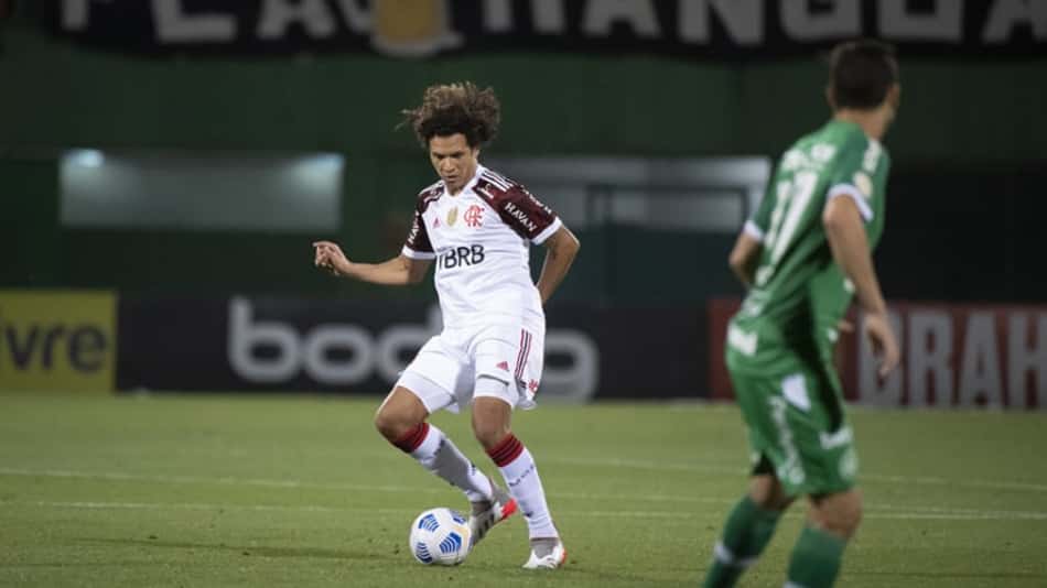 Willian Arão classifica empate do Flamengo como 'horrível' e critica árbitro: 'De Série B'