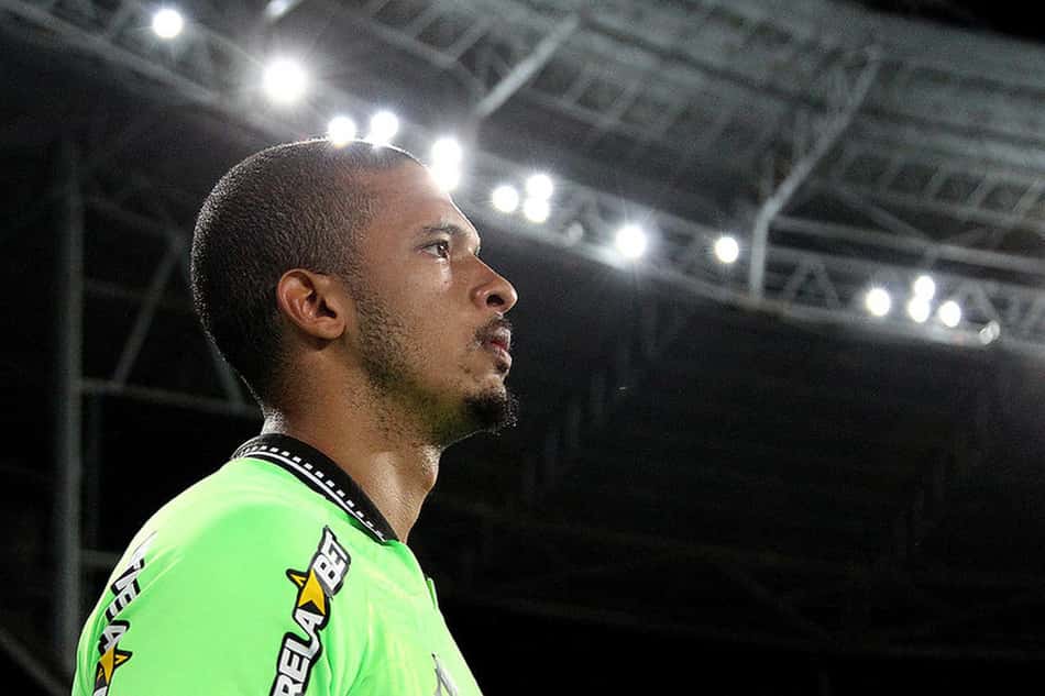 Diego Loureiro revela conselhos de Gatito e não foge da pressão no gol do Botafogo: 'O sarrafo é muito alto'