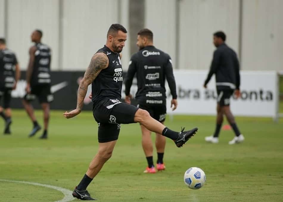 Renato Augusto treina em campo, e Corinthians fecha preparação para pegar o Galo; veja provável time