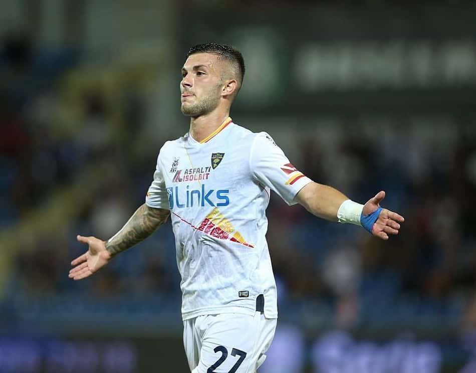 Com cinco gols em 12 jogos, atacante brasileiro destaca rápida adaptação no Lecce