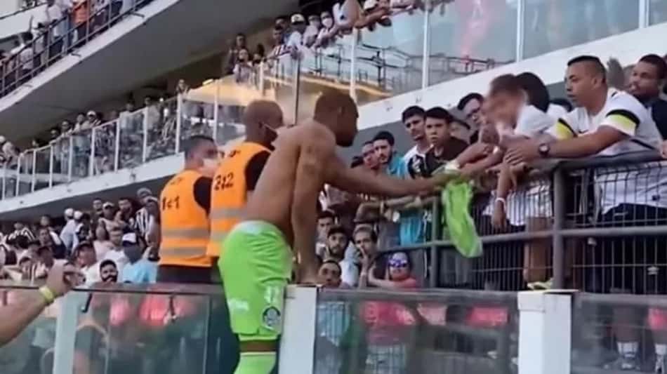 L! Espresso: Bruninho, o pequeno torcedor do Peixe, foi apresentado ao lado mais cruel do futebol