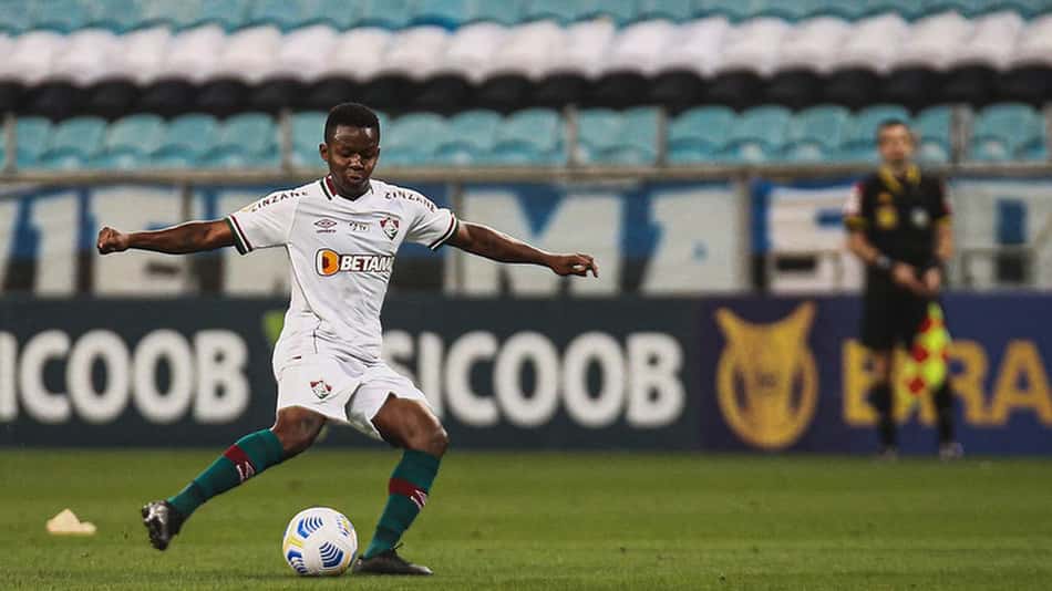 Cazares ganha chance no Fluminense, mas é pouco acionado; veja os números contra o Grêmio