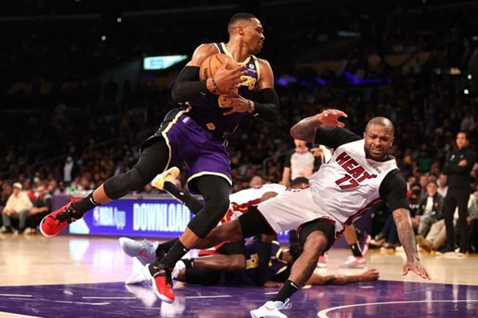 Jornalista sugere troca entre Knicks e Lakers centrada em Westbrook