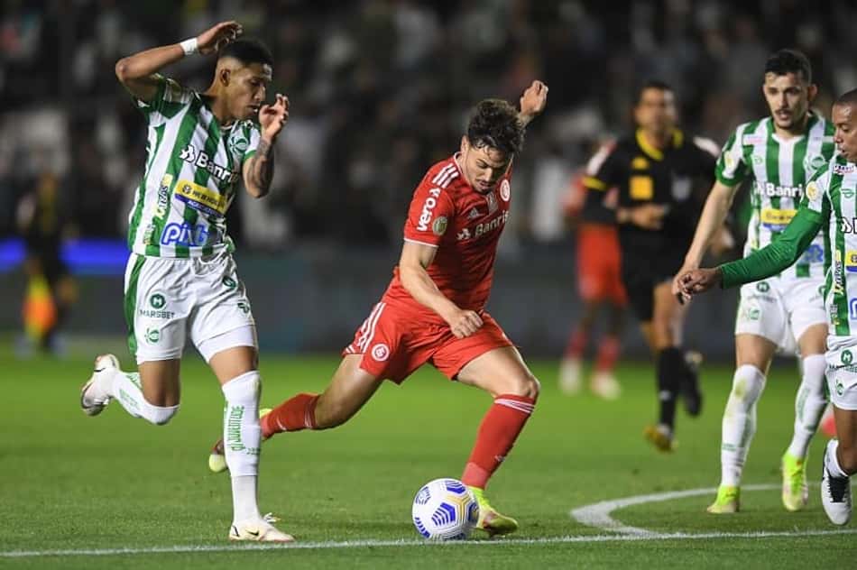 Derrota no Juve-Nal impediu Inter de aproveitar tropeços dos concorrentes por vaga direta na Liberta