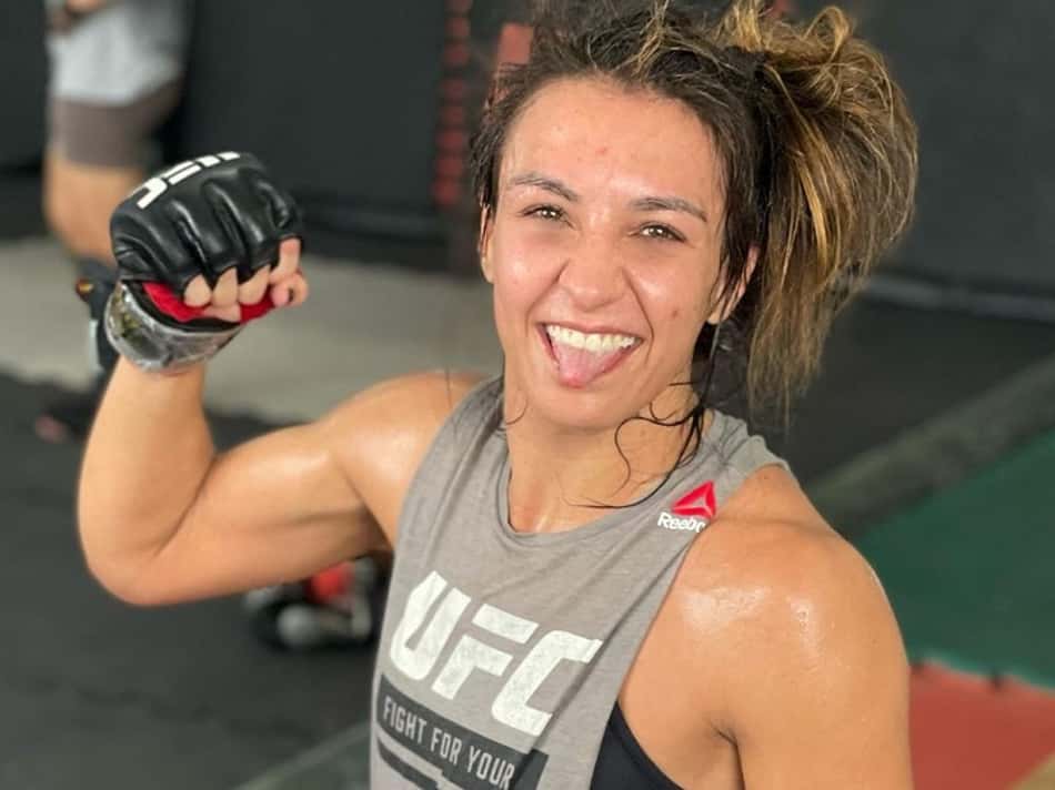 Amanda conta 'puxão de orelha' do córner no UFC 267 e cita 'lições' após primeiro revés; veja