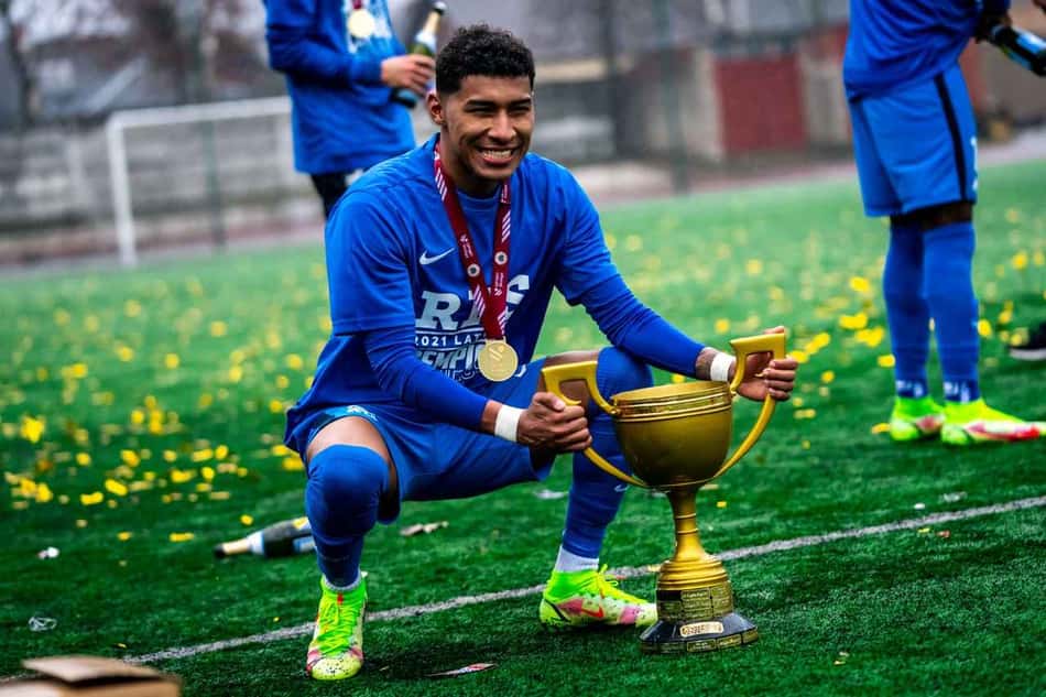 Após título da Liga, Emerson Baiano comemora temporada na Letônia: 'Entramos para história do RFS'