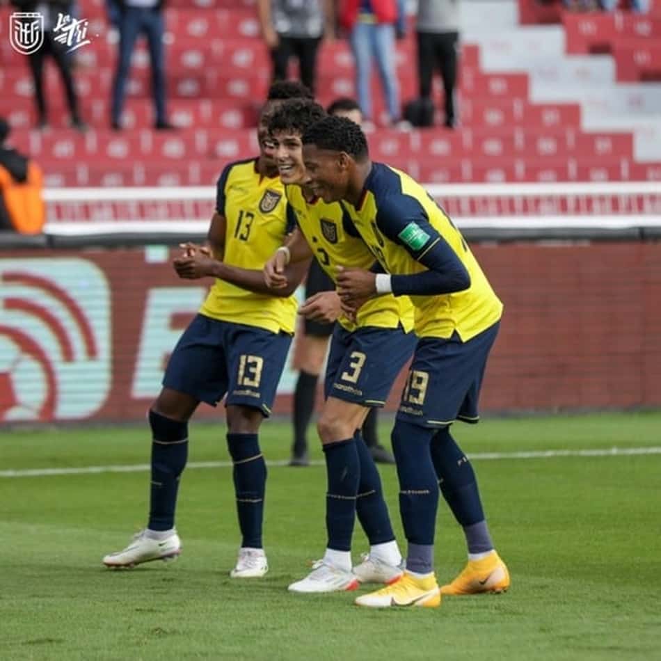 Equador vence Venezuela e continua próximo da Copa do Mundo