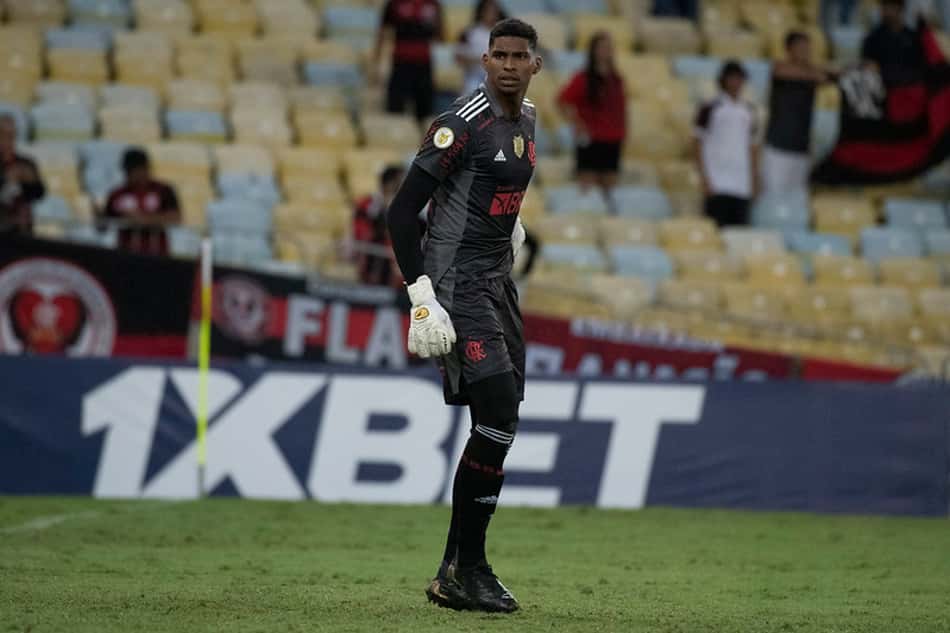 Hugo Souza não esconde frustração pelo vice do Flamengo, mas avisa: 'Voltaremos mais fortes'