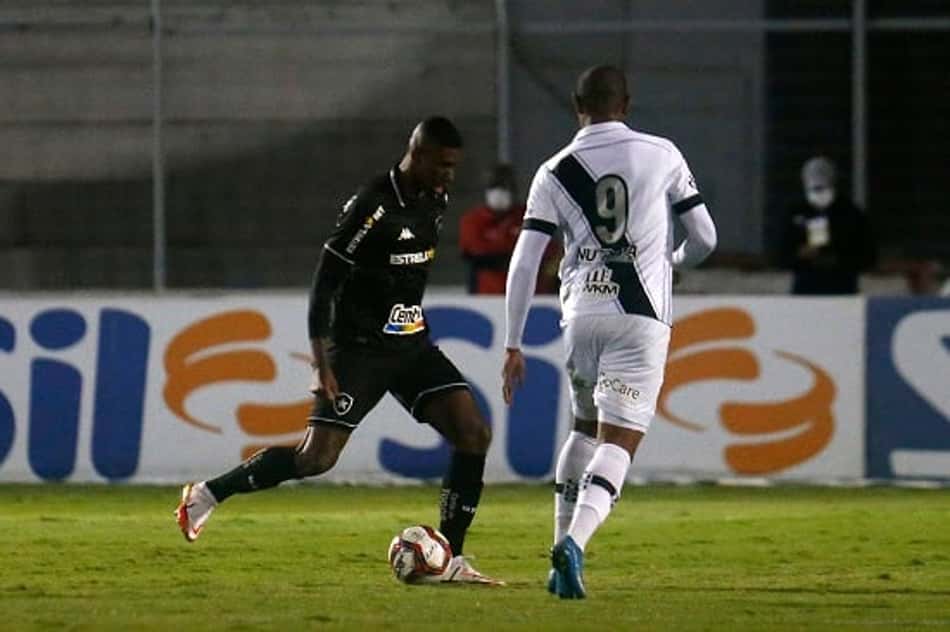 Sem graça: Botafogo fica no zero com a Ponte Preta, mas amplia vantagem na liderança da Série B
