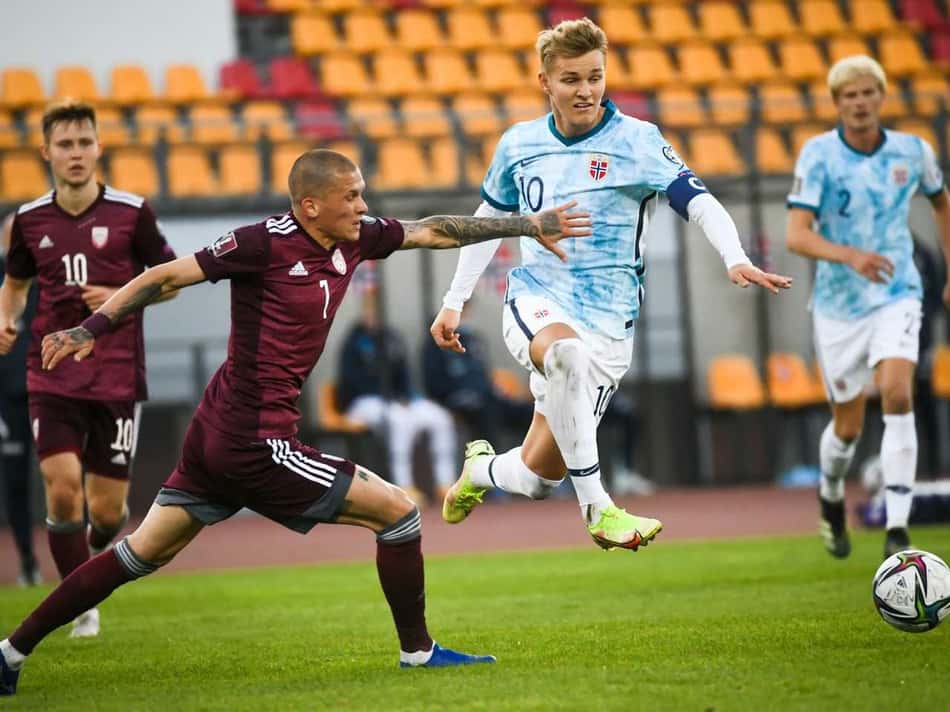Noruega x Letônia: onde assistir, horário e escalações do jogo das Eliminatórias Europeias