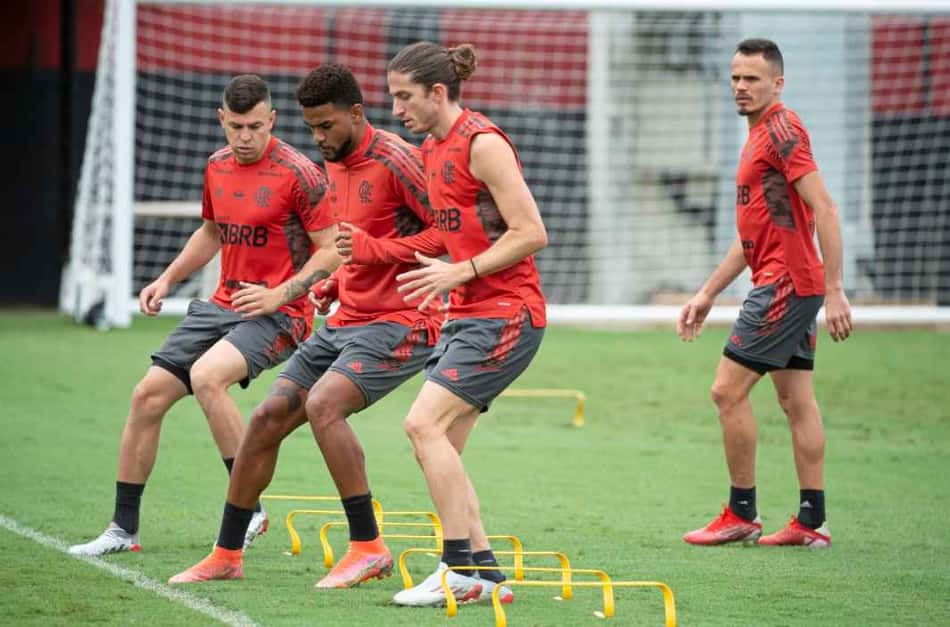 Reapresentação do Flamengo: Filipe Luís é reintegrado ao grupo e Arrascaeta tem volta no horizonte