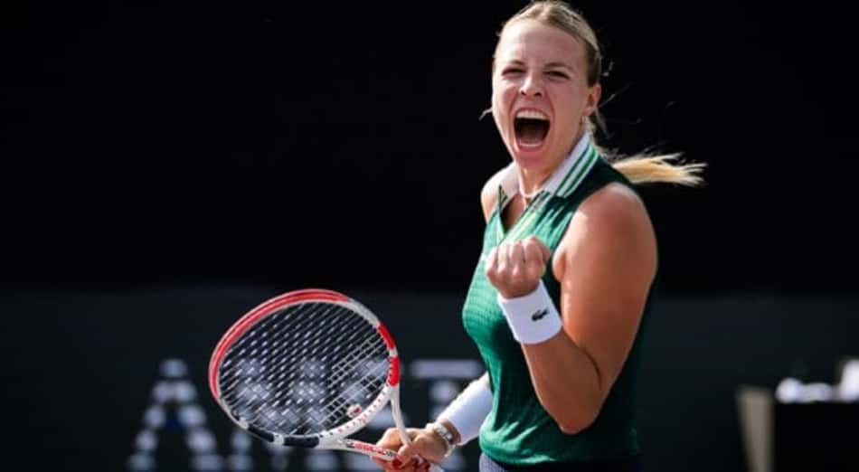 Kontaveit joga muito, aplica pneu em Pliskova e está na semi do Finals