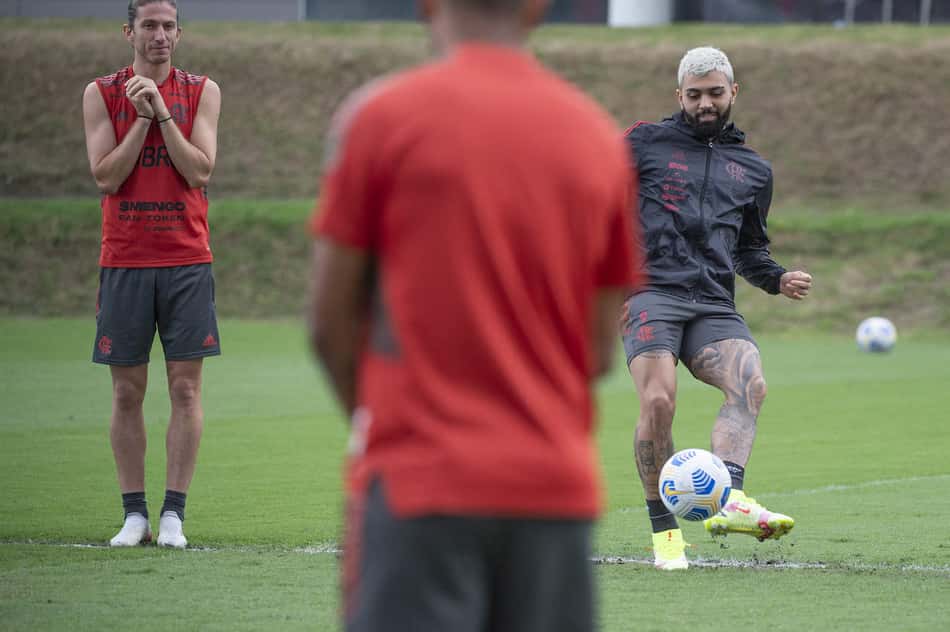 Brasileirão: Filipe Luís desfalca o Flamengo contra o São Paulo