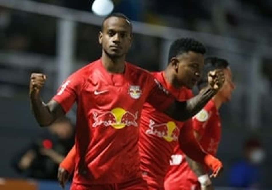 RB Bragantino pressiona, vence Fortaleza e volta ao G4 do Brasileirão