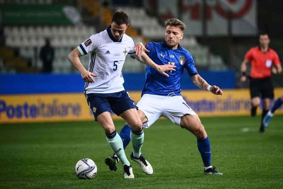 Irlanda do Norte x Itália: onde assistir, horário e escalações do jogo das Eliminatórias Europeias