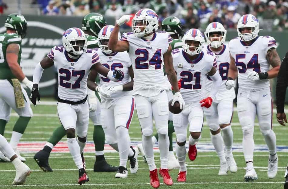 Defesa intercepta Mike White quatro vezes e Buffalo Bills humilha o New York Jets