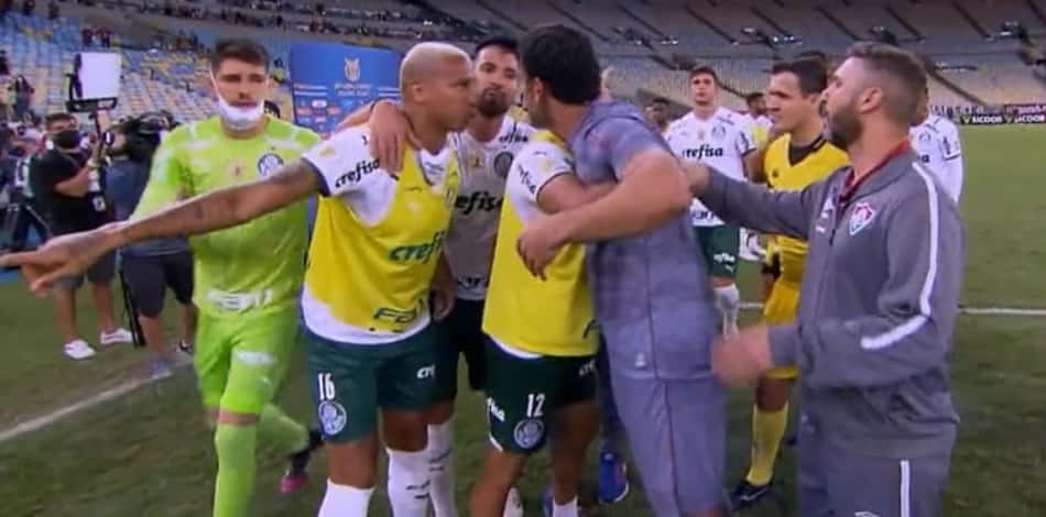 Fred é advertido no STJD por tumulto após Fluminense e Palmeiras e poderá atuar contra o Bahia