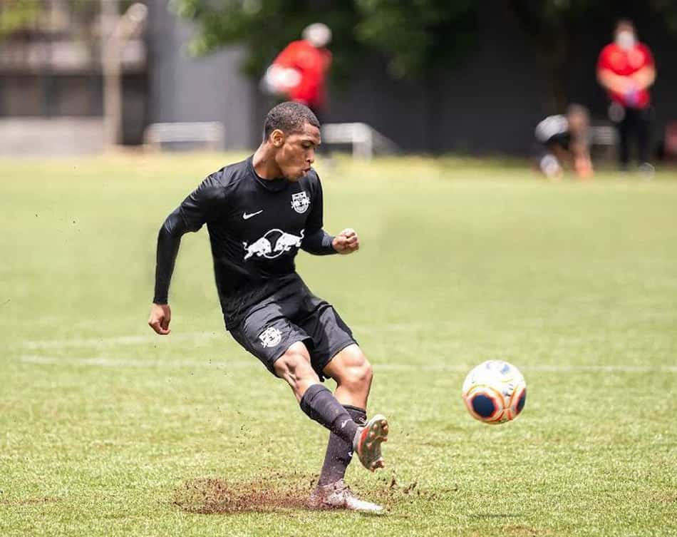 Promessa do Red Bull Bragantino é sondada por clubes de Portugal
