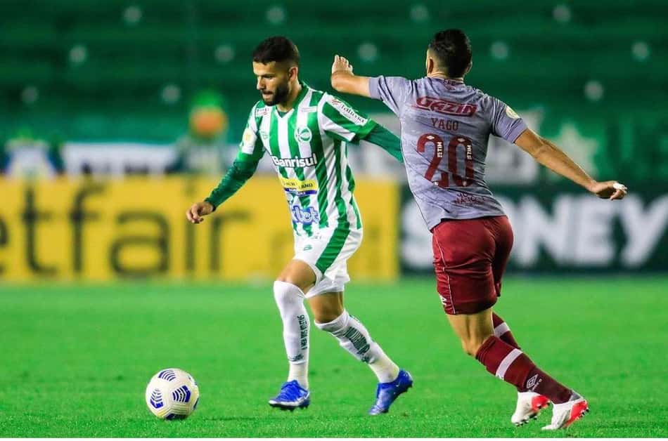 Jadson fala sobre bom momento e mostra gratidão ao Juventude: 'O clube acreditou em mim'