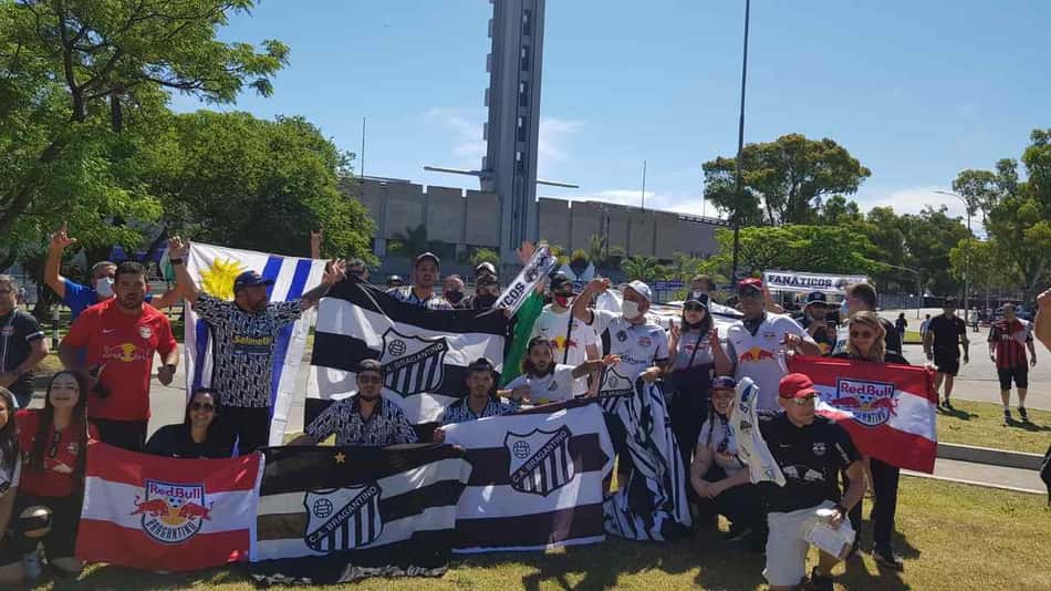 LANCE! Rápido: Movimentação em Montevidéu, líder em campo pelo Brasileiro e mais!