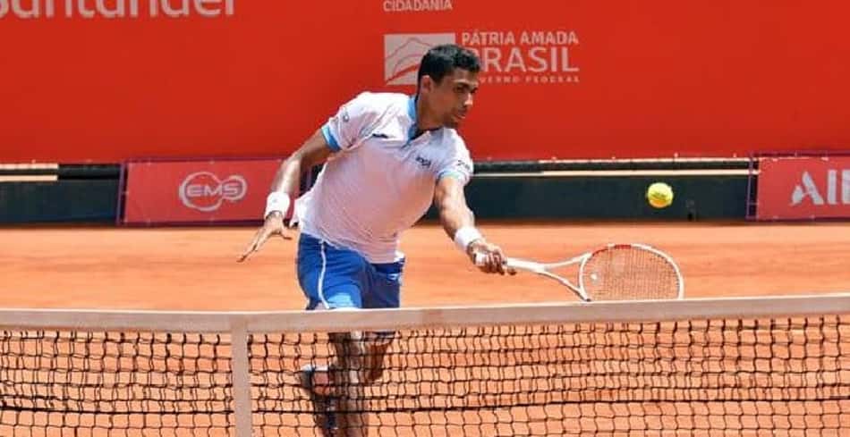 Monteiro vê Korda desistir e entra na chave principal em Adelaide