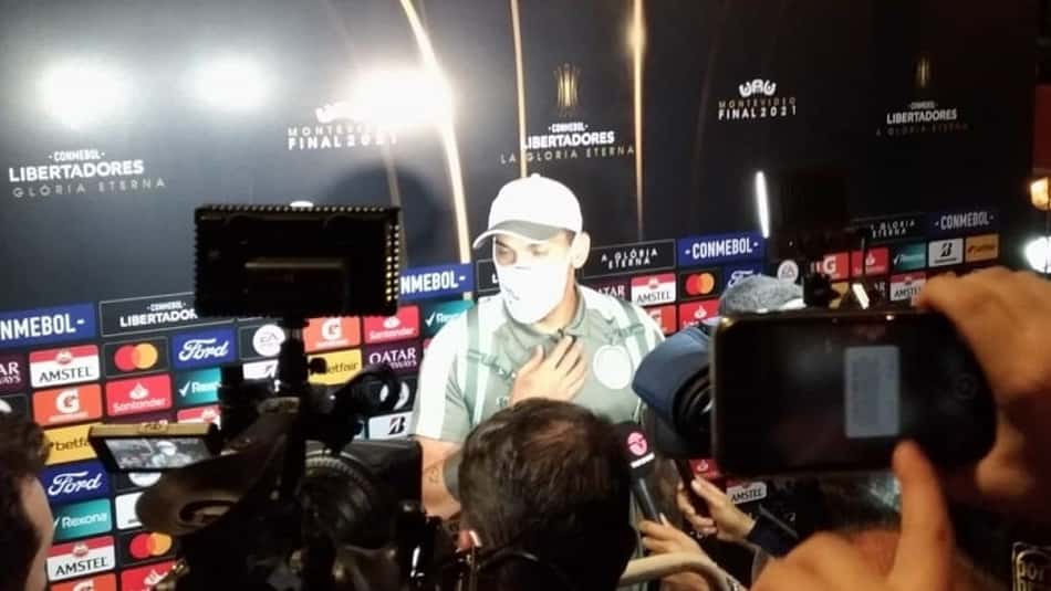 Gómez celebra a volta de Felipe Melo ao Palmeiras e fala do adversário na final da Libertadores: 'Grande rival'