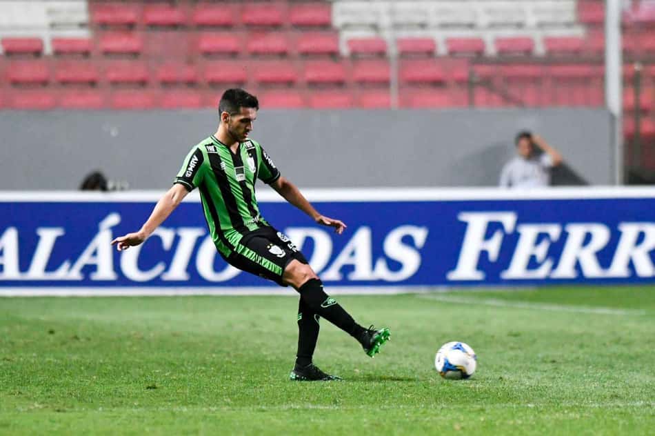 Lucas Kal e Alê estão perto de renovar contrato com o América-MG