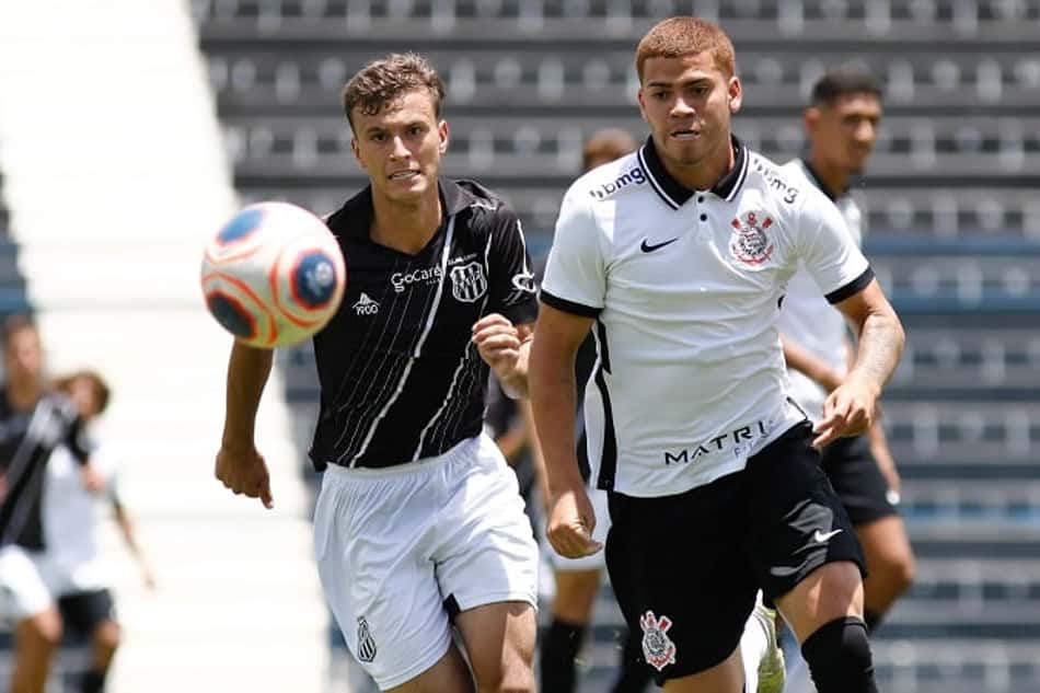 Em jogos de sua base pelo Paulistão, Corinthians vai às quartas de final com equipe sub-17 e cai com o sub-15