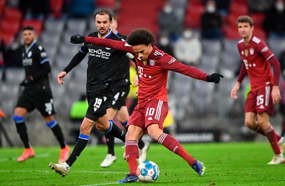 Bayern vence o Bielefeld e se mantém na liderança do Campeonato Alemão