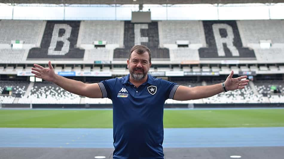 Ele fica! Botafogo confirma a permanência de Enderson Moreira