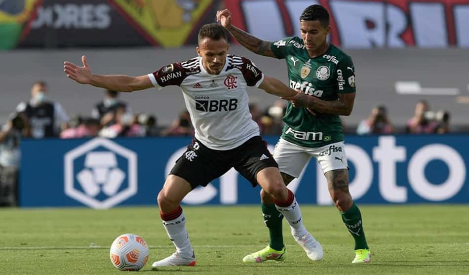 Renê admite frustração com Flamengo perder Copa Libertadores e destaca 'potencial da equipe'