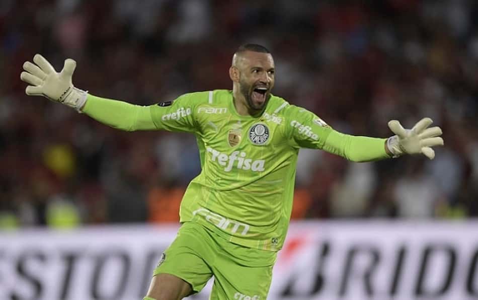 21 maior que o 12? Weverton supera Marcos em vitórias e títulos pelo Palmeiras na Libertadores