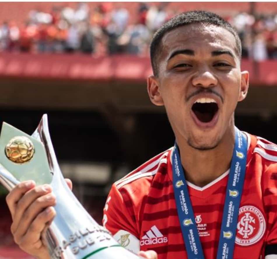 Campeão Sub-20, capitão do Inter dispara: 'A meta é o profissional'