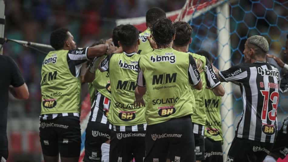 Meia do Atlético-MG nos anos 1980 exalta o esperado fim de jejum do clube no Brasileirão